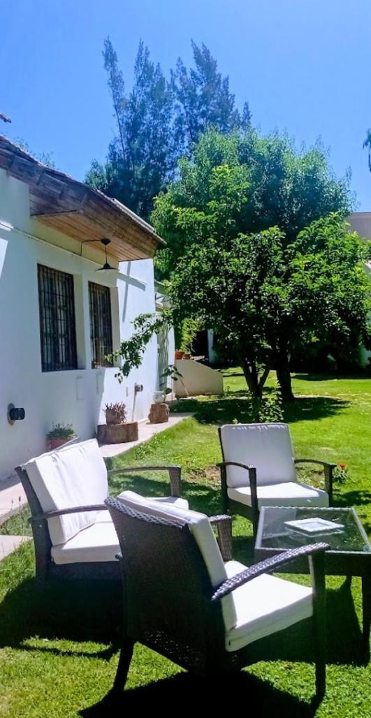 Bed and Breakfast Los Siete Chakras Лухан-де-Куйо Экстерьер фото